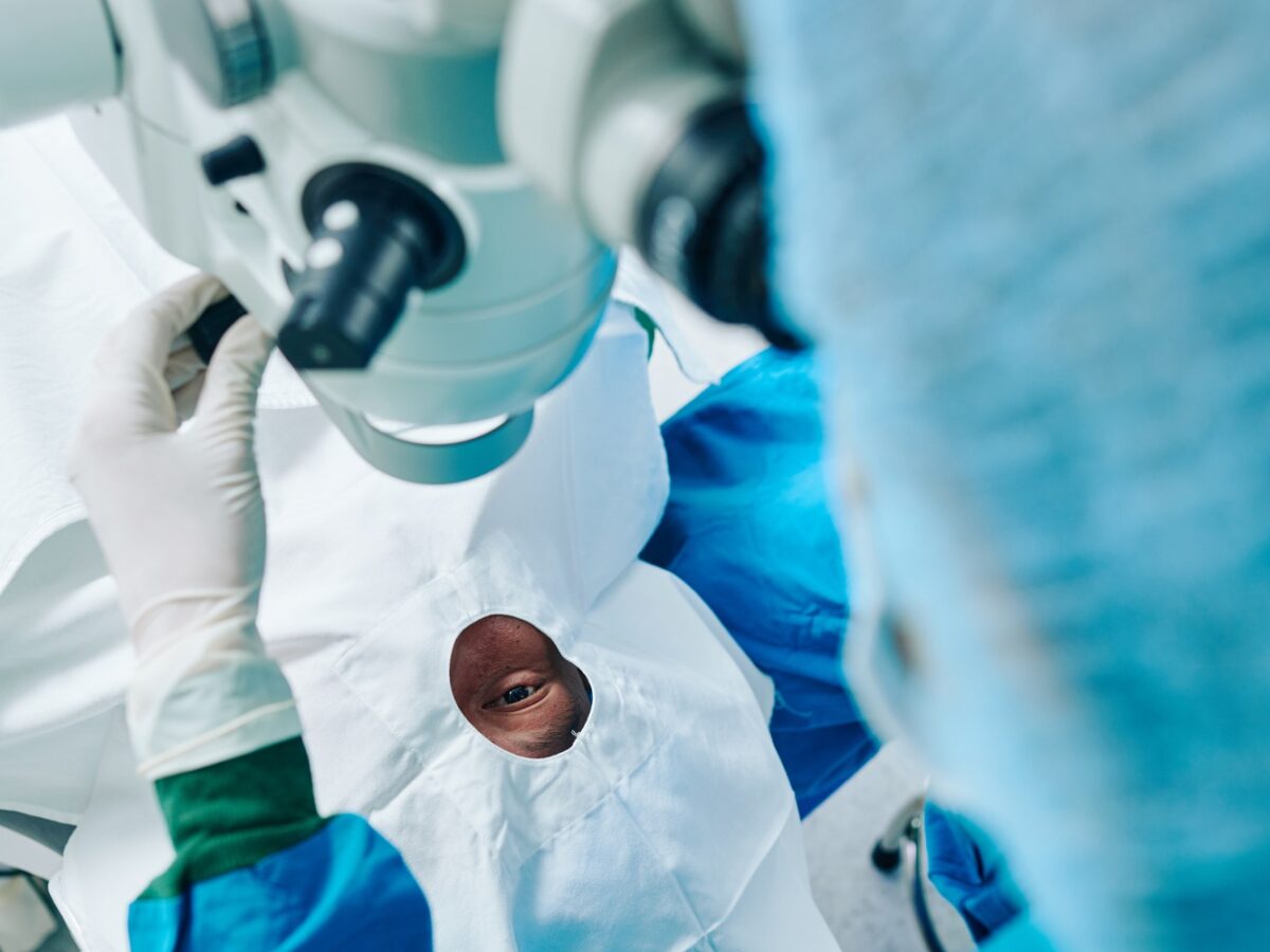 Eye surgery Eye surgery